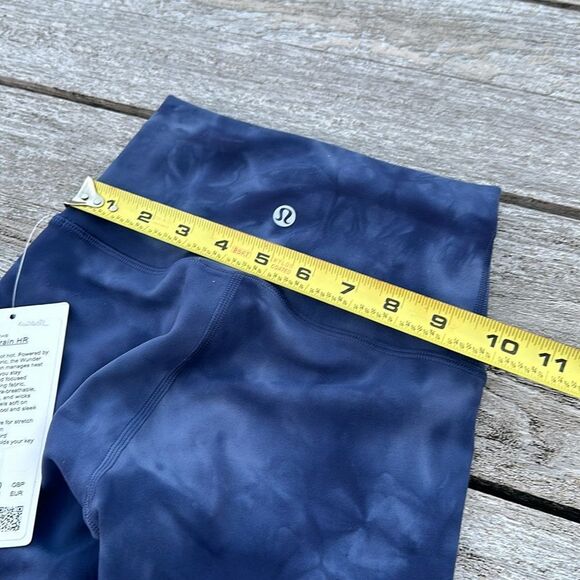 Lululemon Wunder‎ Train High-Rise Short 8" Diamond Dye Naval Blue size 0 NWT - Picture 5 of 7